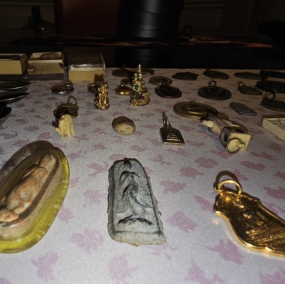 THAI Buddha Amulets, Pendants Indian Arrowheads,Rare , Ancient? - Picture 9 of 14